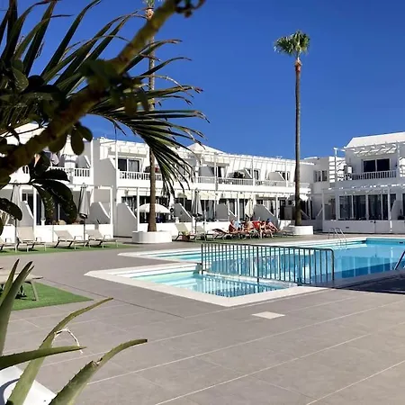 Puerto Del Carmen Airconditioned 2Bed Poolside Apt Puerto del Carmen (Lanzarote) Exterior photo
