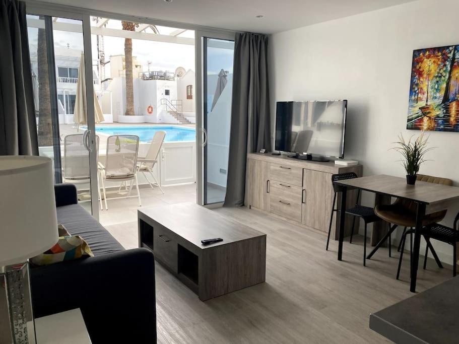 Apartament Puerto Del Carmen Airconditioned 2bed Poolside *