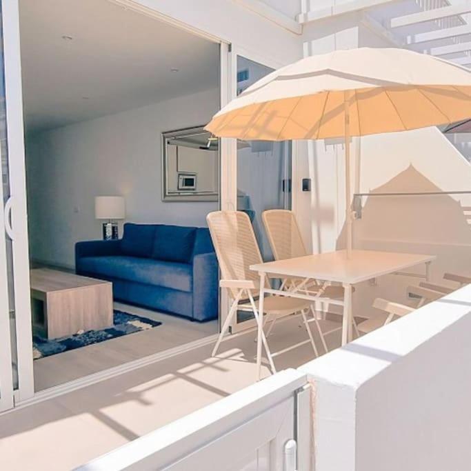 Puerto Del Carmen Airconditioned 2bed Poolside Appartement